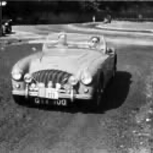 Scottish rallye 1955, Jim remplace le copilote habituel de billy potts, son cousin sur l' Austin Healey 100  de celui ci
© Graham Gault Scottish rallye 1955, Jim remplace le copilote habituel de billy potts, son cousin sur l' Austin Healey 100  de celui ci
© Graham Gault